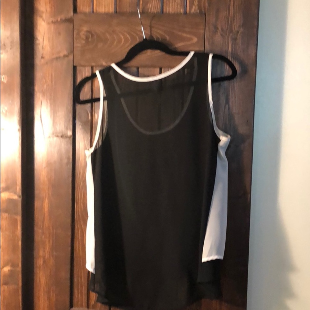 Sheer tunic - Picture 3 of 4